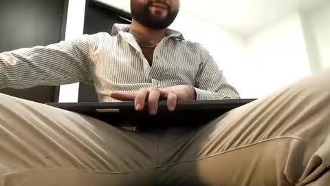 Fredy online show from July 17, 2026, 3:29 pm