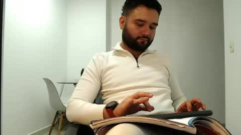 Fredy online show from July 30, 2026, 3:33 pm