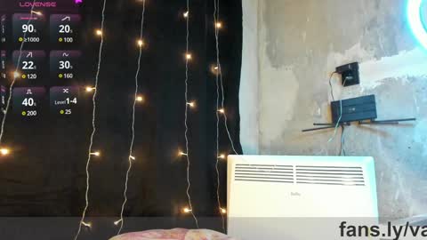 Snapshot of free_forever chatting on December 21, 2024, 7:06 pm Jenny online show from December 21, 2024, 7:06 pm