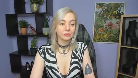 Snapshot of freeanne chatting on May 27, 2026, 6:54 am Anne online show from May 27, 2026, 6:54 am