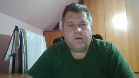 freeboy80180 online show from September 19, 2025, 6:08 pm