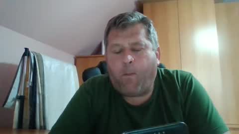 freeboy80180 online show from September 26, 2025, 2:54 pm