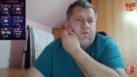 freeboy80180 online show from November 30, 2025, 8:29 am