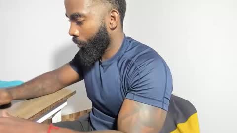 shakur online show from December 1, 2025, 8:58 pm