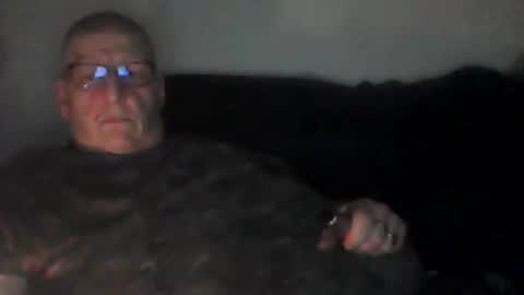 Snapshot of frefredo chatting on January 14, 2026, 8:47 pm fred online show from January 14, 2026, 8:47 pm