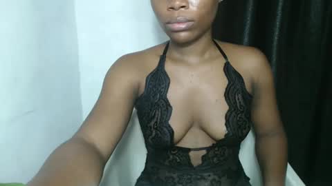 frekkymorelle online show from February 5, 2025, 4:48 am