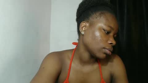 frekkymorelle online show from February 7, 2025, 3:55 am