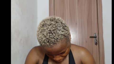 frekkymorelle online show from September 23, 2025, 5:10 am