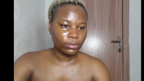 frekkymorelle online show from October 17, 2025, 5:21 am