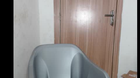 frekkymorelle online show from October 18, 2025, 5:54 am