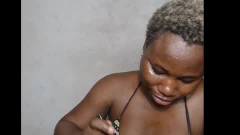 frekkymorelle online show from November 11, 2025, 7:03 pm