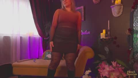 Louise or Lou 3 online show from February 4, 2026, 2:45 pm