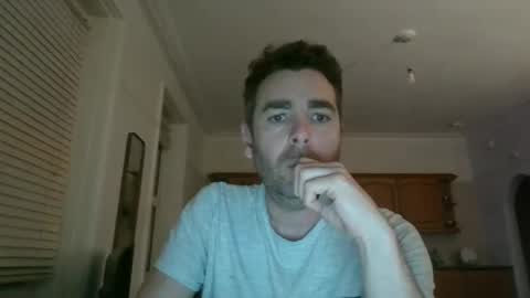 Snapshot of frenchbdmaninlondon chatting on December 17, 2024, 5:36 pm Horny Paul online show from December 17, 2024, 5:36 pm