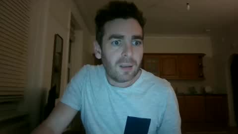 Snapshot of frenchbdmaninlondon chatting on December 17, 2024, 8:43 pm Horny Paul online show from December 17, 2024, 8:43 pm