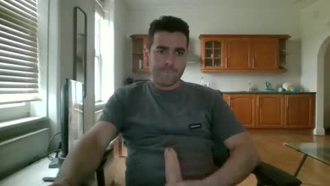 Snapshot of frenchbdmaninlondon chatting on December 27, 2024, 1:39 pm Horny Paul online show from December 27, 2024, 1:39 pm