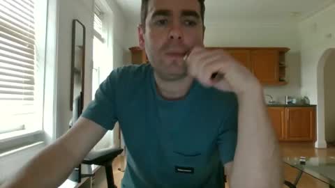 Snapshot of frenchbdmaninlondon chatting on January 8, 2025, 12:47 pm Horny Paul online show from January 8, 2025, 12:47 pm