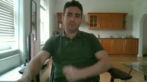 Snapshot of frenchbdmaninlondon chatting on January 15, 2025, 1:09 pm Horny Paul online show from January 15, 2025, 1:09 pm