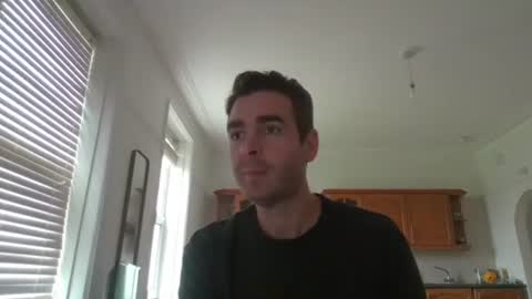 Snapshot of frenchbdmaninlondon chatting on September 18, 2025, 10:06 am Horny Paul online show from September 18, 2025, 10:06 am