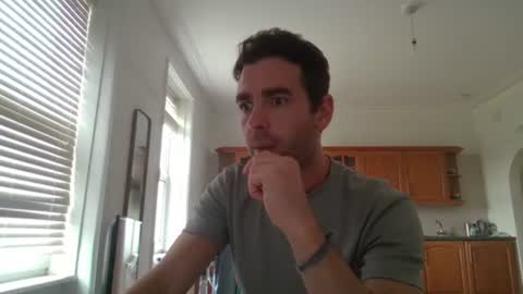 Snapshot of frenchbdmaninlondon chatting on October 1, 2025, 12:11 pm Horny Paul online show from October 1, 2025, 12:11 pm