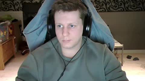 French fries online show from December 7, 2024, 11:12 pm