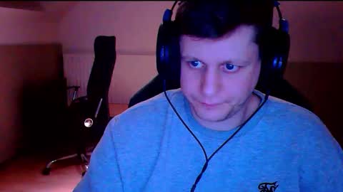 French fries online show from October 6, 2025, 6:05 pm