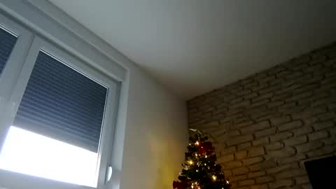 Snapshot of frenchhard0000 chatting on December 8, 2024, 9:46 am Horny french hard online show from December 8, 2024, 9:46 am
