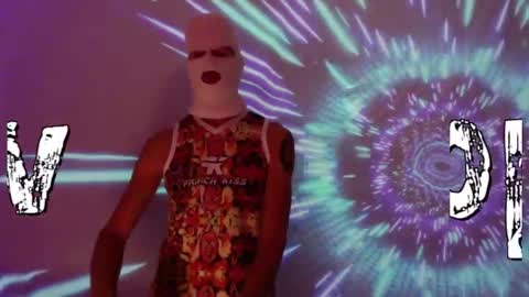 frenchkissdjfk online show from November 14, 2025, 9:19 am