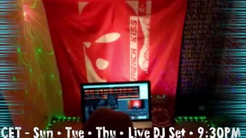 frenchkissdjfk online show from November 17, 2025, 4:24 pm