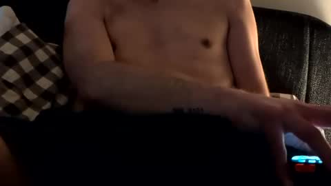 Snapshot of frenchymontreal chatting on January 12, 2026, 1:27 pm frenchymontreal online show from January 12, 2026, 1:27 pm