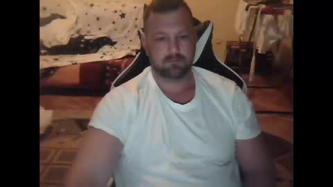 Snapshot of frenks117864 chatting on December 16, 2025, 6:46 pm frenks117864 online show from December 16, 2025, 6:46 pm