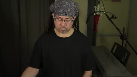 Snapshot of freqmoar chatting on March 1, 2026, 11:23 am freqmoar online show from March 1, 2026, 11:23 am