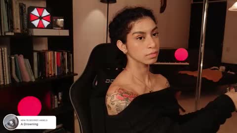 Snapshot of fresatanica chatting on January 13, 2026, 3:12 am Vale online show from January 13, 2026, 3:12 am