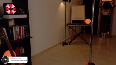 Snapshot of fresatanica chatting on March 2, 2026, 2:58 am Vale online show from March 2, 2026, 2:58 am