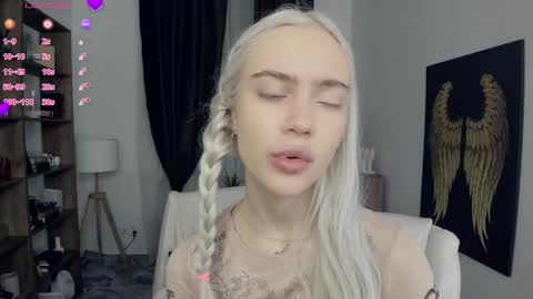 Snapshot of freya_ice_baby chatting on February 16, 2026, 7:21 pm Freya online show from February 16, 2026, 7:21 pm