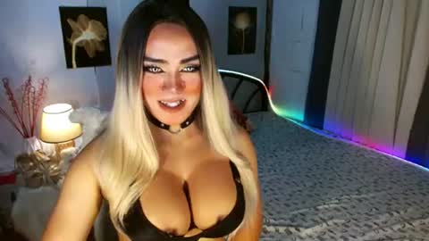 Miss Frea  online show from June 11, 2026, 1:38 am