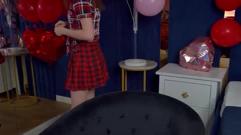 Snapshot of freyavey chatting on February 18, 2026, 5:25 am FreyaVey online show from February 18, 2026, 5:25 am