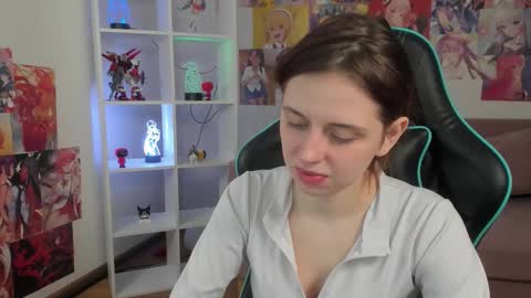 Snapshot of freyavey chatting on March 1, 2026, 5:42 am FreyaVey online show from March 1, 2026, 5:42 am