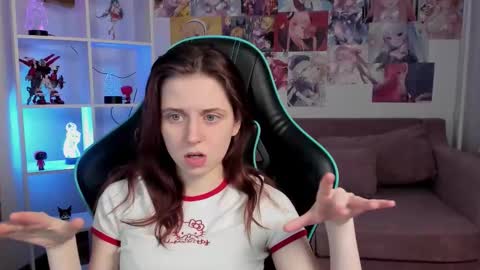 Snapshot of freyavey chatting on March 2, 2026, 5:19 am FreyaVey online show from March 2, 2026, 5:19 am