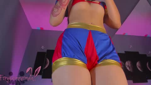 Snapshot of freyazimmerman_ chatting on October 5, 2025, 8:51 pm Pau. online show from October 5, 2025, 8:51 pm