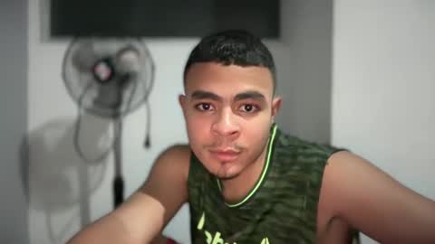 Snapshot of freyva_ chatting on January 29, 2025, 12:22 am freyva_ online show from January 29, 2025, 12:22 am