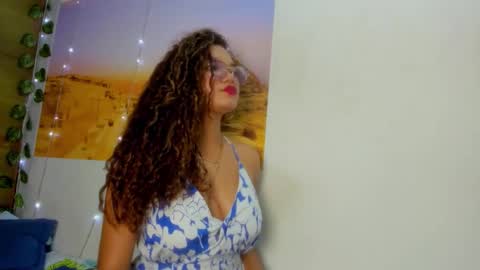 Frezzita online show from October 14, 2025, 7:47 pm