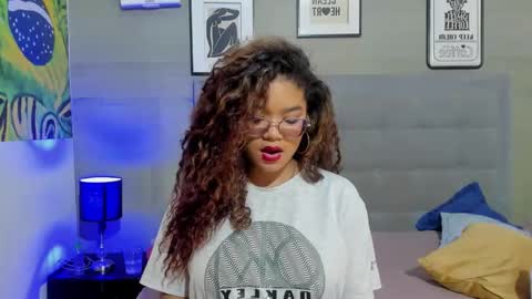 Frezzita online show from December 20, 2025, 7:54 pm