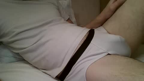 friendly_frank_18 online show from November 8, 2025, 4:51 pm