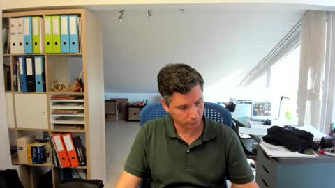 Snapshot of frikits chatting on June 1, 2026, 5:47 pm Francois online show from June 1, 2026, 5:47 pm