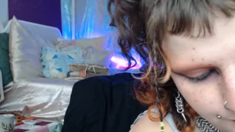 Snapshot of friskyflowers chatting on September 9, 2025, 5:56 pm cherry online show from September 9, 2025, 5:56 pm