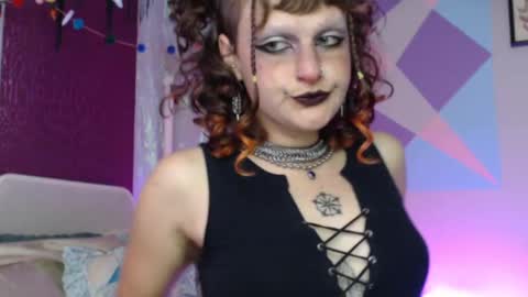 Snapshot of friskyflowers chatting on October 15, 2025, 2:11 am cherry online show from October 15, 2025, 2:11 am