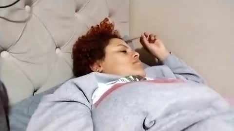 Frizzy girl online show from November 2, 2025, 3:09 am