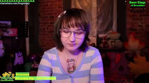 Snapshot of frogessjay chatting on November 2, 2025, 8:00 pm Jaywise Frogfoot online show from November 2, 2025, 8:00 pm