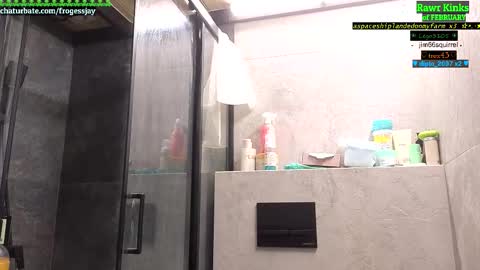 Snapshot of frogessjay chatting on February 17, 2026, 7:09 pm Jaywise Frogfoot online show from February 17, 2026, 7:09 pm