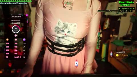 Snapshot of frogessjay chatting on March 6, 2026, 5:53 pm Jaywise Frogfoot online show from March 6, 2026, 5:53 pm